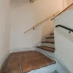 Bilocale Moderno Nel Centro Storico By Host Hero Διαμέρισμα Iesi