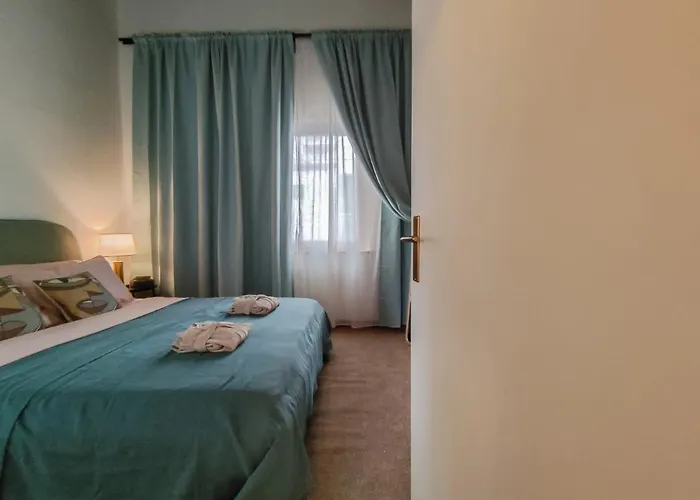 Bilocale Moderno Nel Centro Storico By Host Hero Apartment Iesi